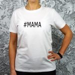 balti marškinėliai su užrašu mama