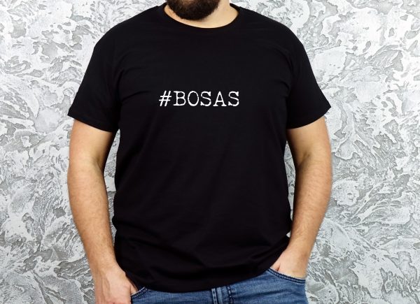 Juodi vyriški marškinėliai su užrašu #bosas